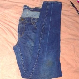 Old navy mid-rise blue jeans